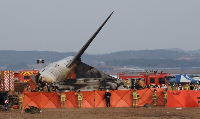 韓客機碰撞爆炸事故已致120人死亡